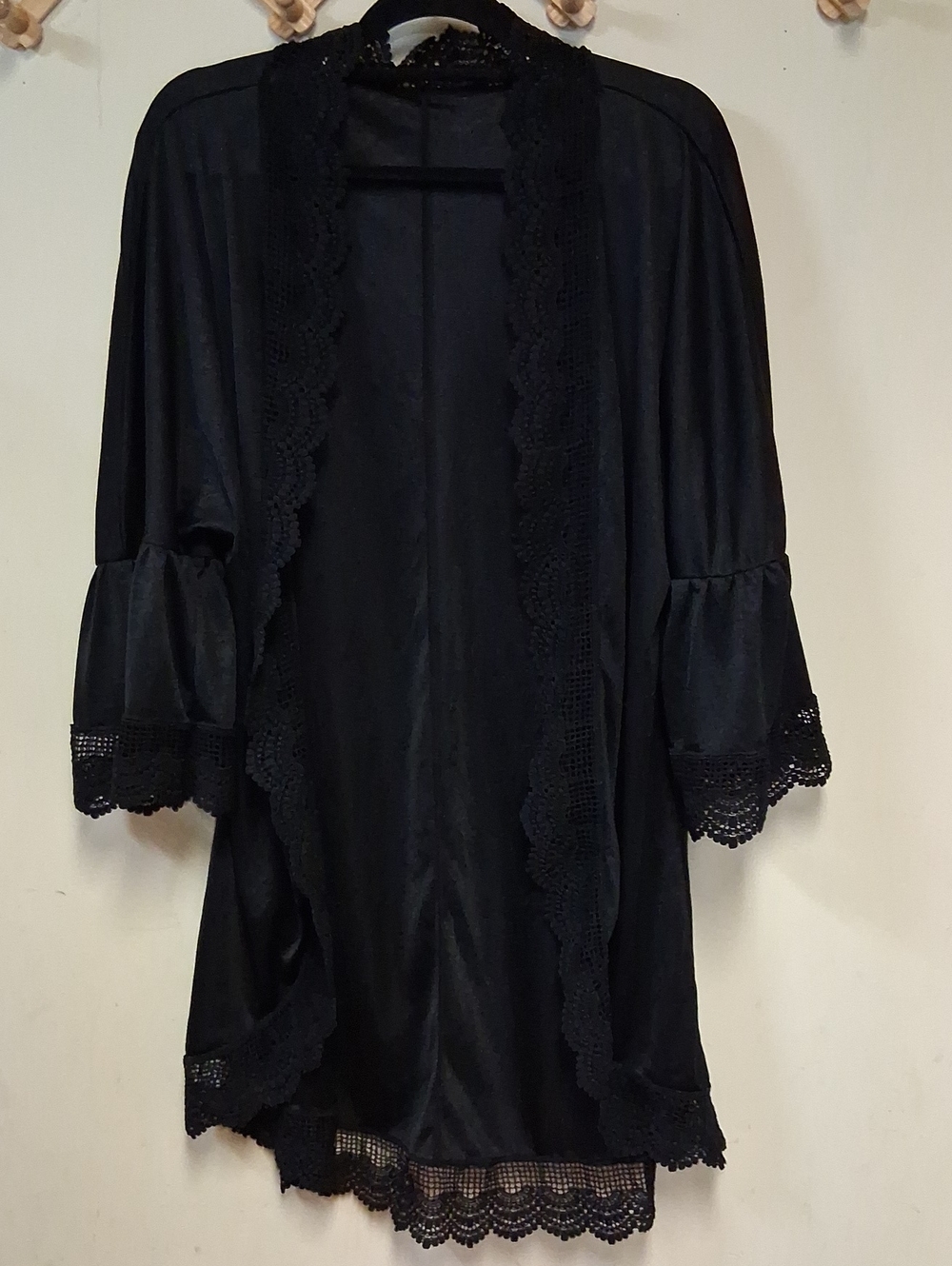 Black Lace-Trim Silky Kimono Robe